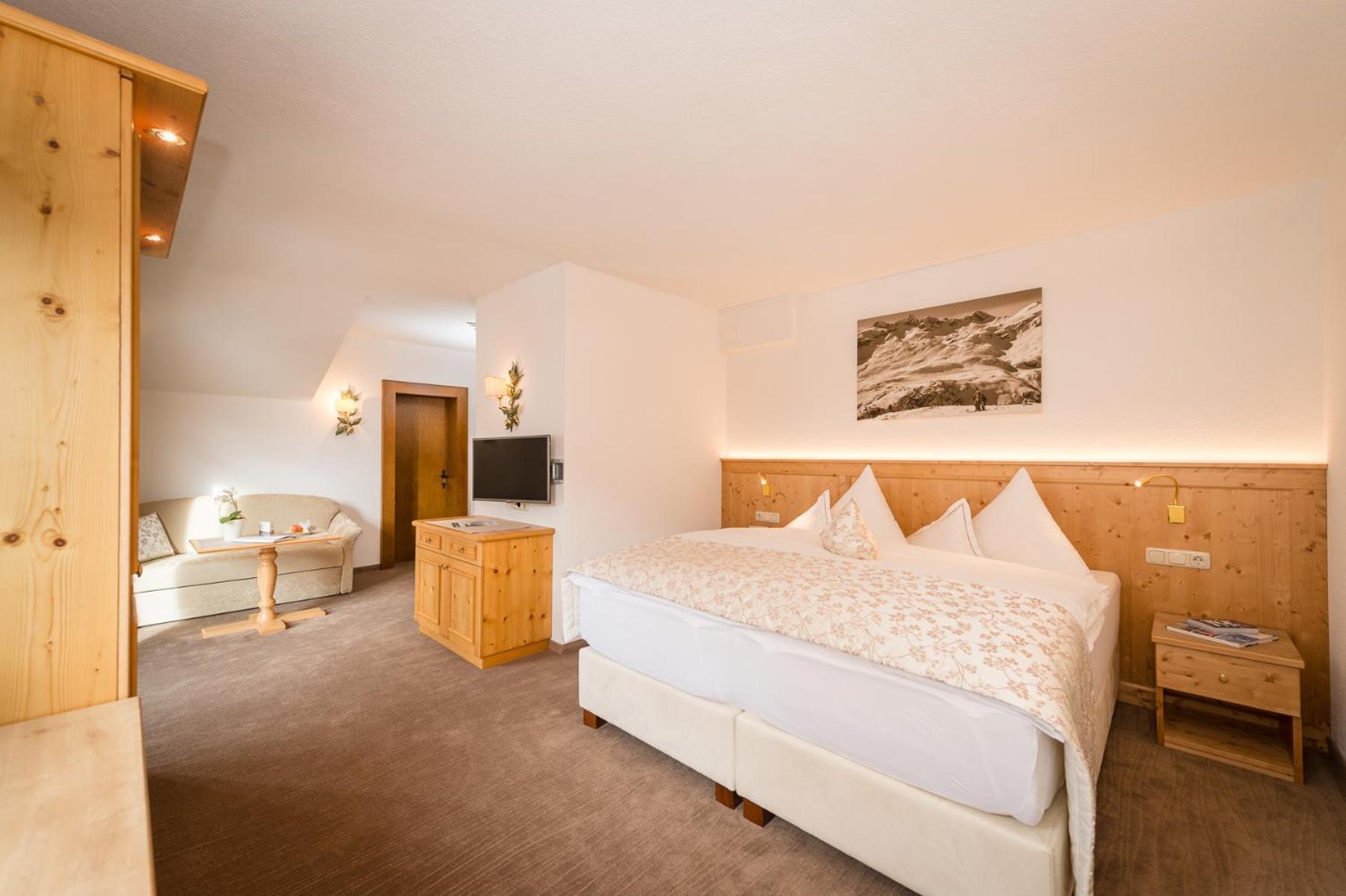 Hotel Enzian Zürs Buitenkant foto